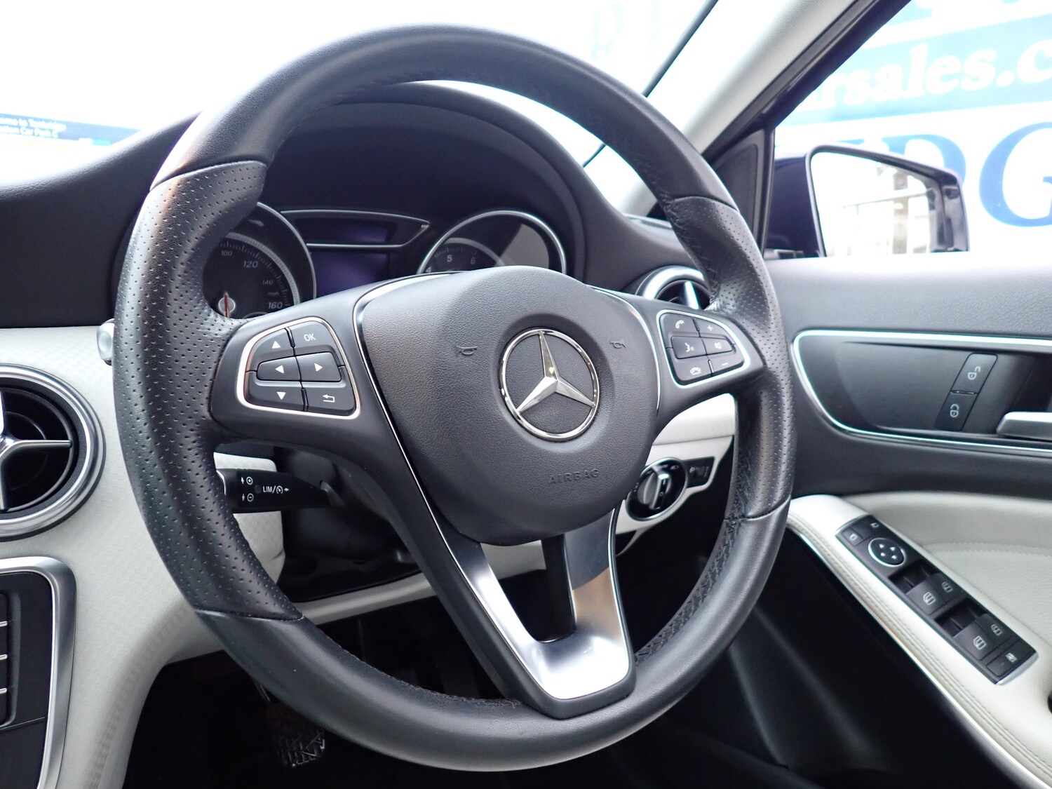 Used Mercedes-Benz A-Class 2017 for sale - 76040561: Photo 11