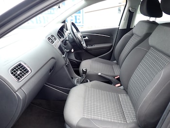 Used Volkswagen Polo 2016 for sale - 76922668: Photo