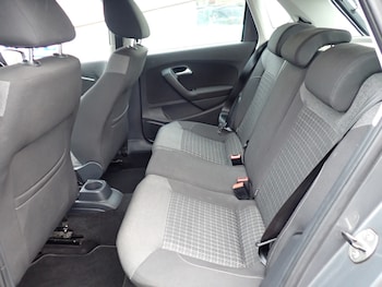 Used Volkswagen Polo 2016 for sale - 76922668: Photo