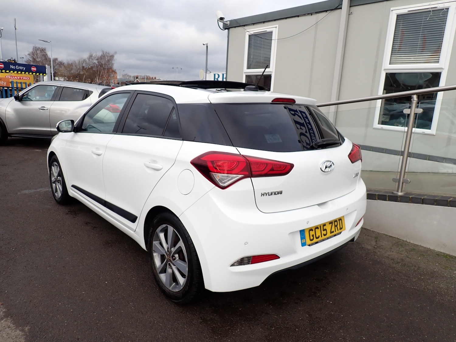 Used Hyundai i20 2015 for sale - 76949809: Photo 10