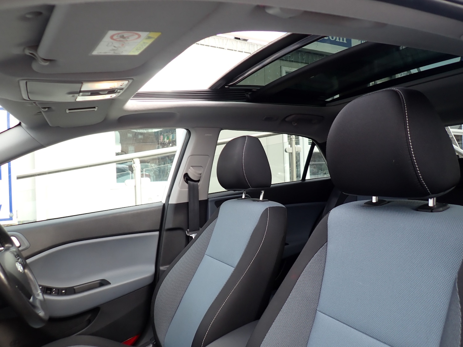 Used Hyundai i20 2015 for sale - 76949809: Photo 15