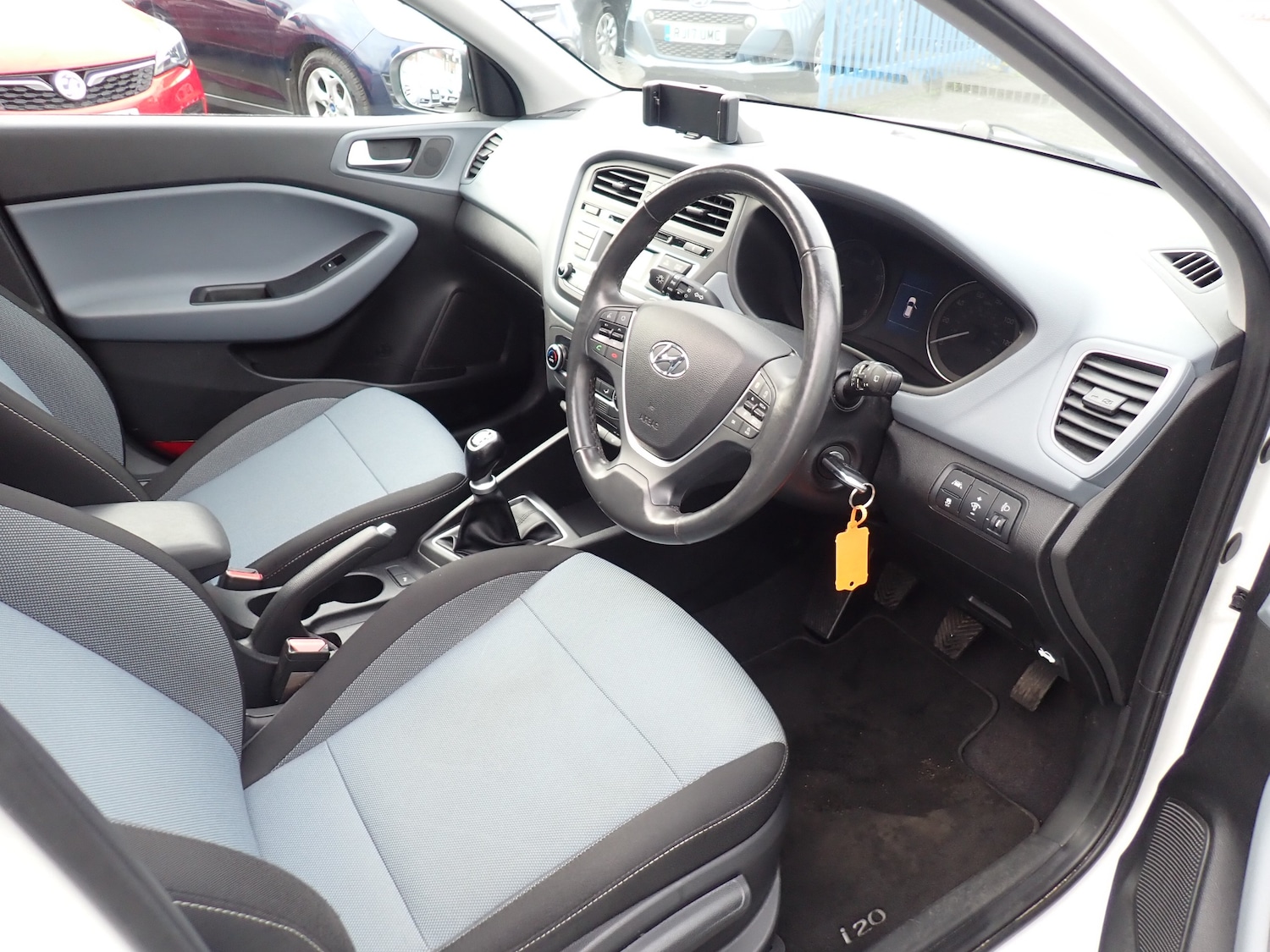 Used Hyundai i20 2015 for sale - 76949809: Photo 23