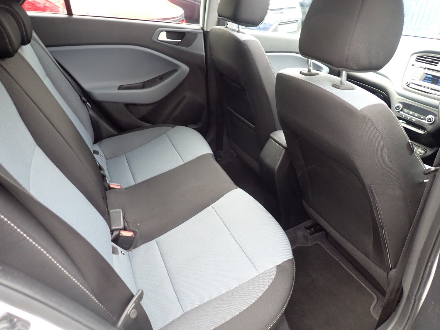 Used Hyundai i20 2015 for sale - 76949809: Photo 25