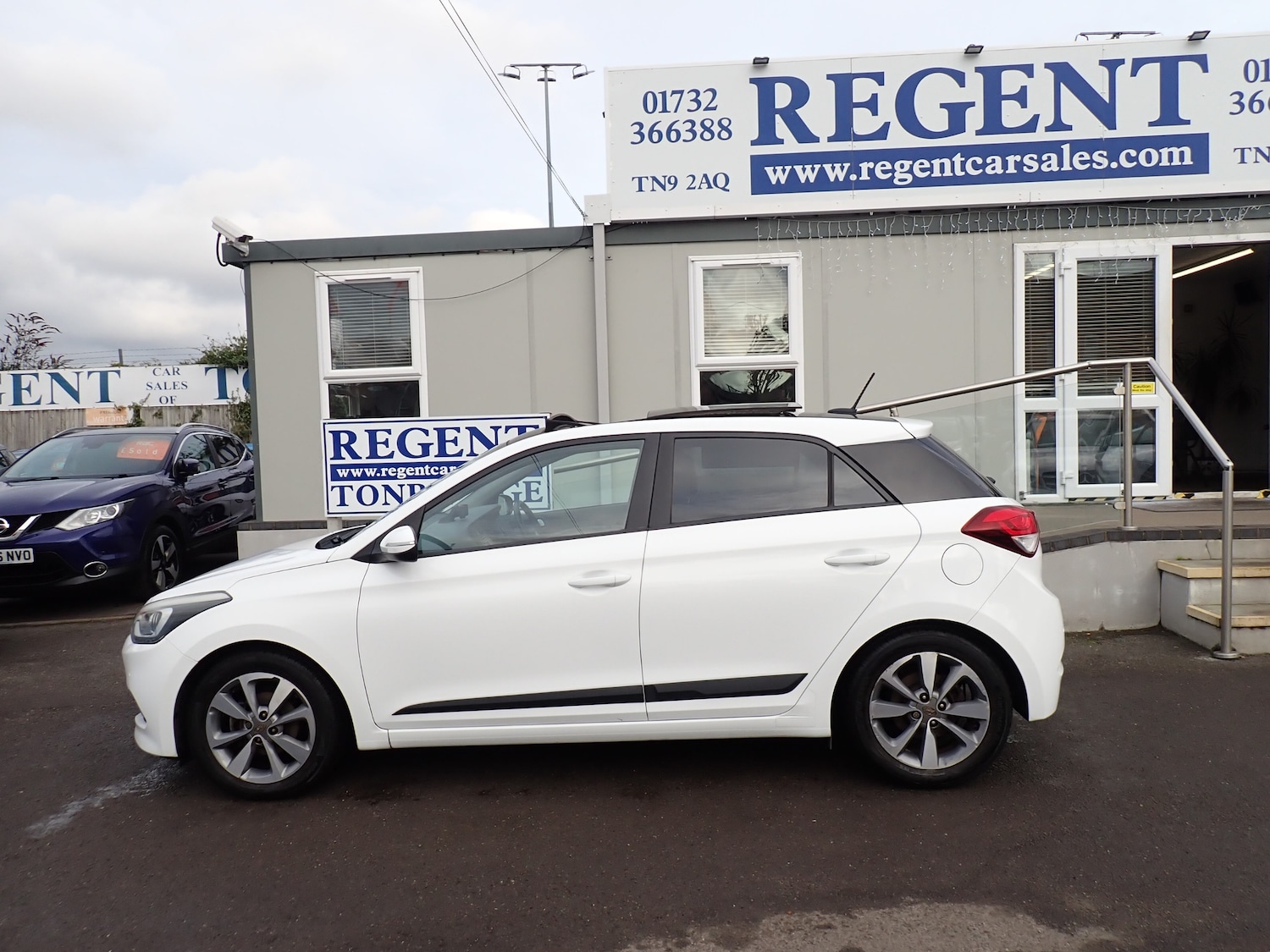 Used Hyundai i20 2015 for sale - 76949809: Photo 5