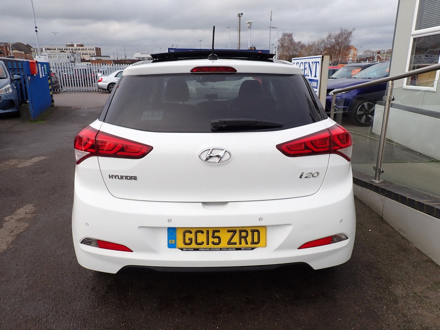 Used Hyundai i20 2015 for sale - 76949809: Photo 9