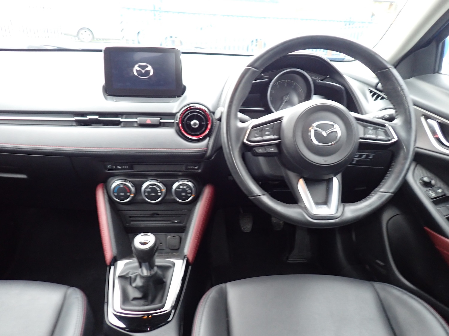 Used Mazda CX-3 2018 for sale - 76693550: Photo 2