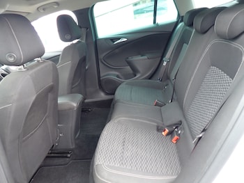 Used Vauxhall Astra 2017 for sale - 78064993: Photo