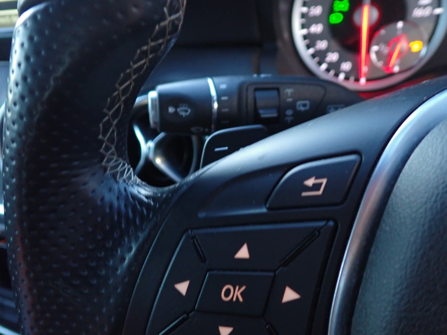 Used Mercedes-Benz A-Class 2014 for sale - 76469117: Photo 22