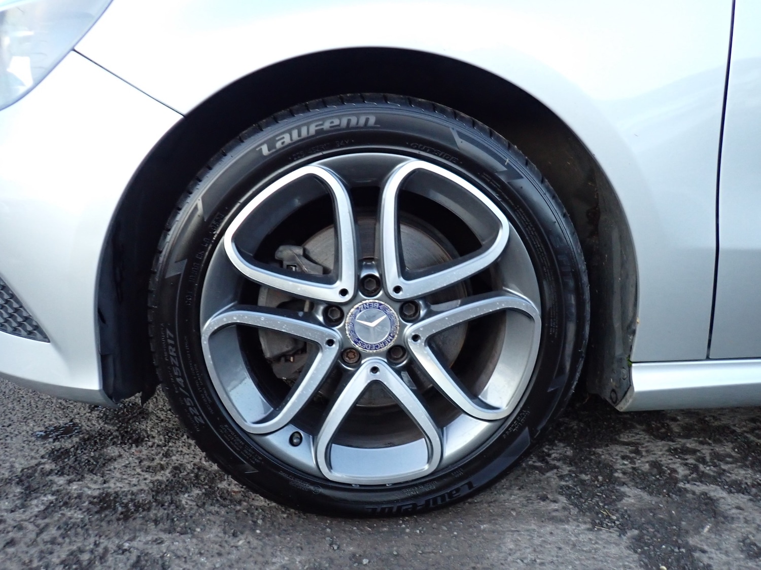 Used Mercedes-Benz A-Class 2014 for sale - 76469117: Photo 32