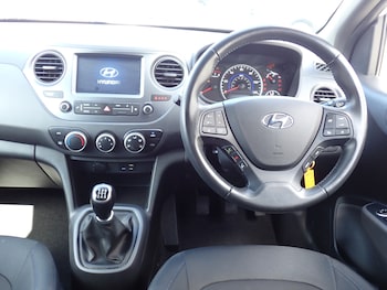 Used Hyundai i10 2019 for sale - 75421739: Photo