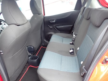 Used Toyota Yaris 2012 for sale - 77368772: Photo