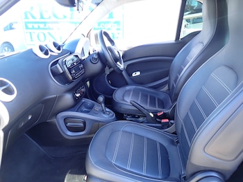 Used smart fortwo 2016 for sale - 78341064: Photo