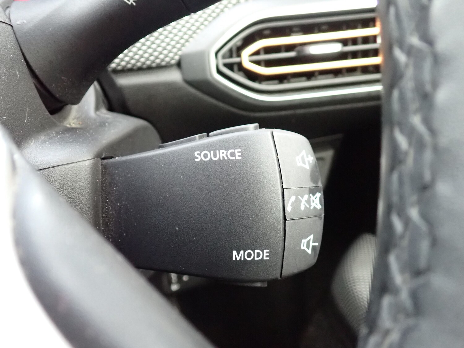 Used Dacia Sandero Stepway 2022 for sale - 77570945: Photo 19