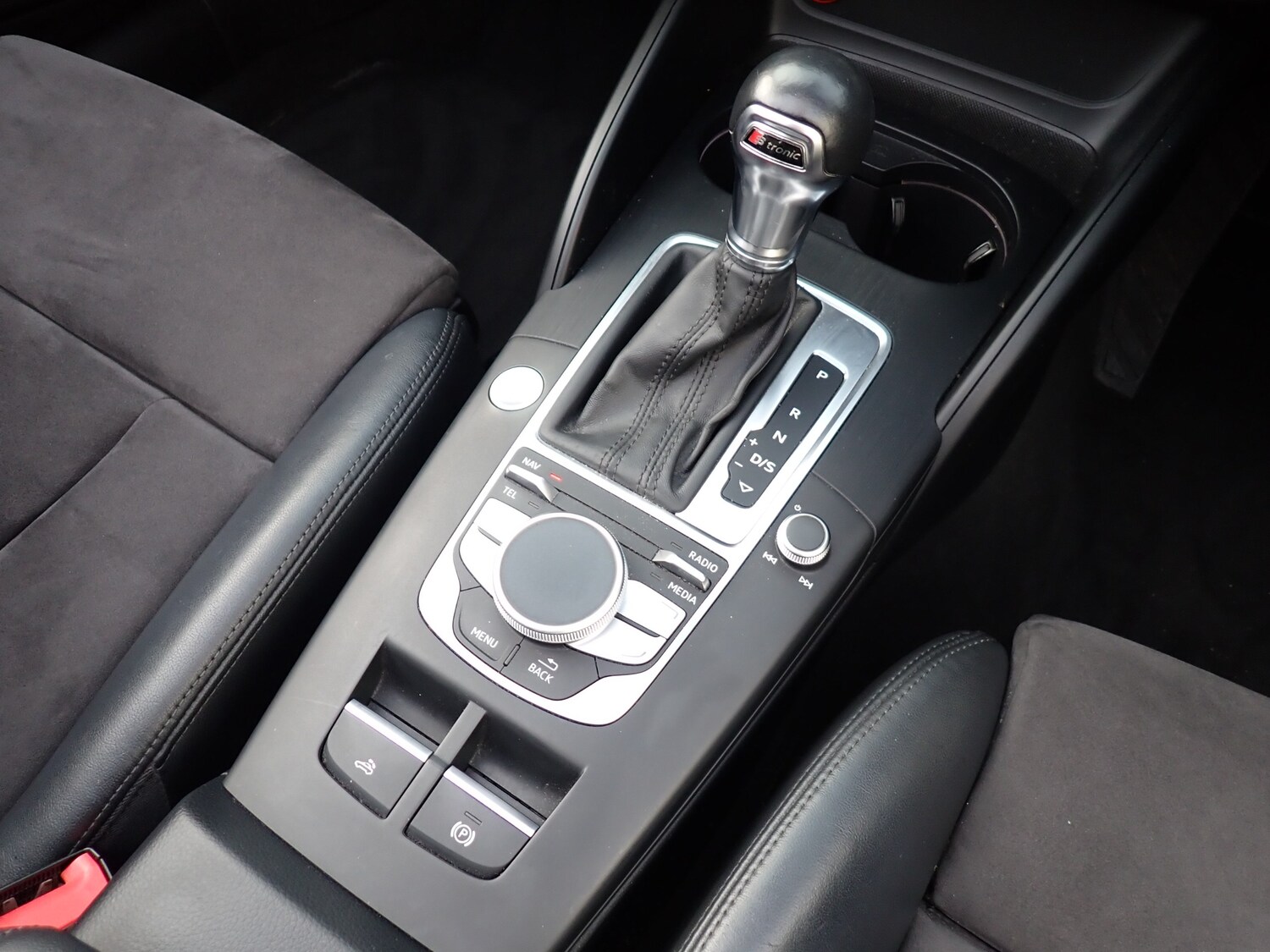 Used Audi A3 Cabriolet 2014 for sale - 76416514: Photo 13