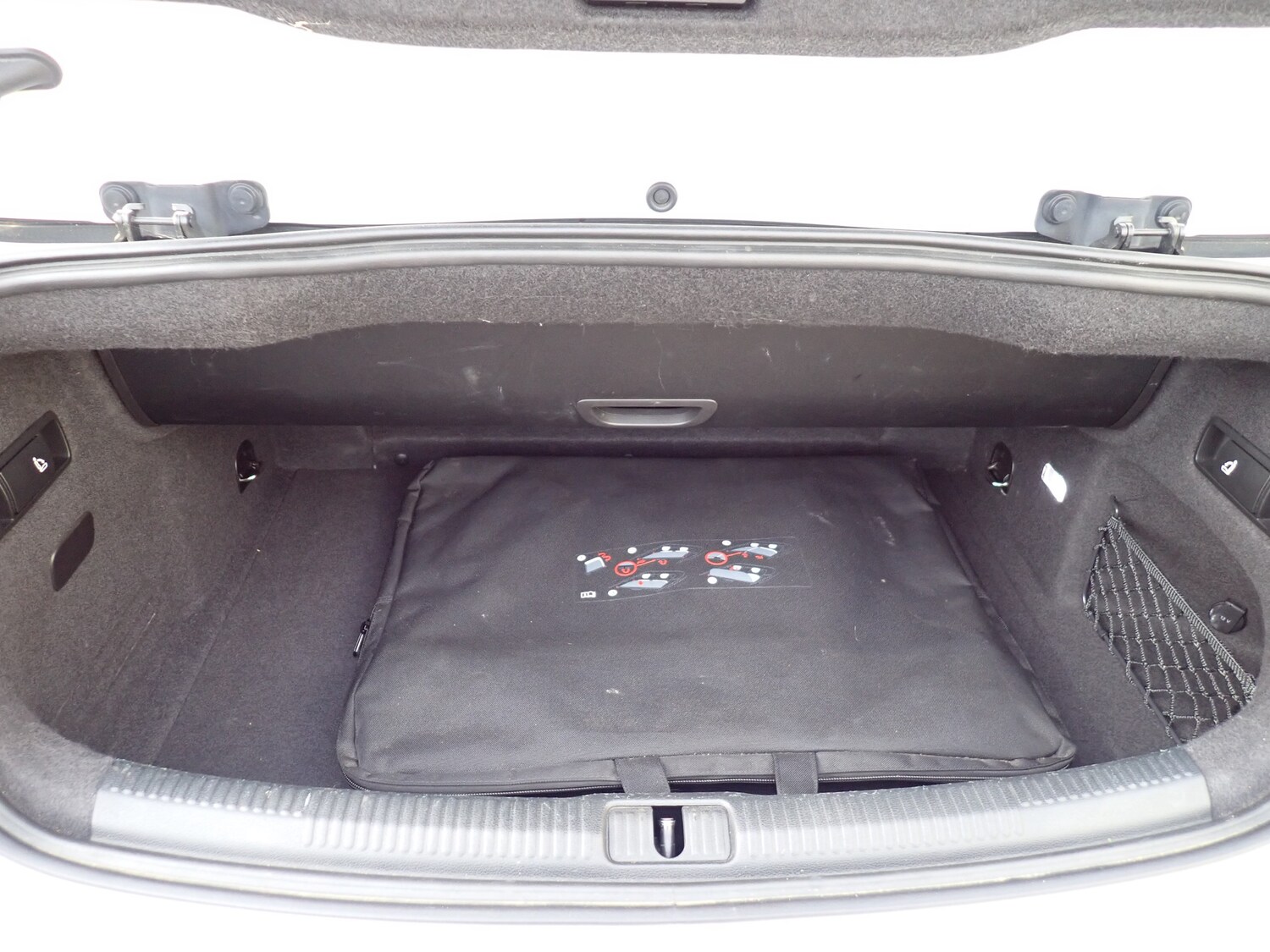 Used Audi A3 Cabriolet 2014 for sale - 76416514: Photo 28