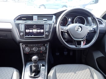 Used Volkswagen Tiguan 2016 for sale - 79284226: Photo