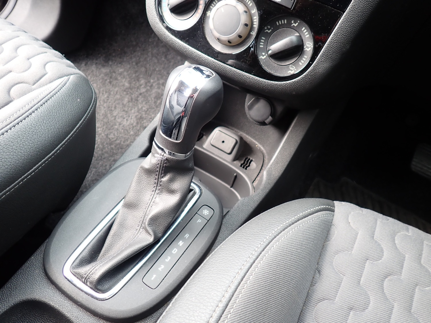 Used Vauxhall Corsa 2014 for sale - 75724238: Photo 14