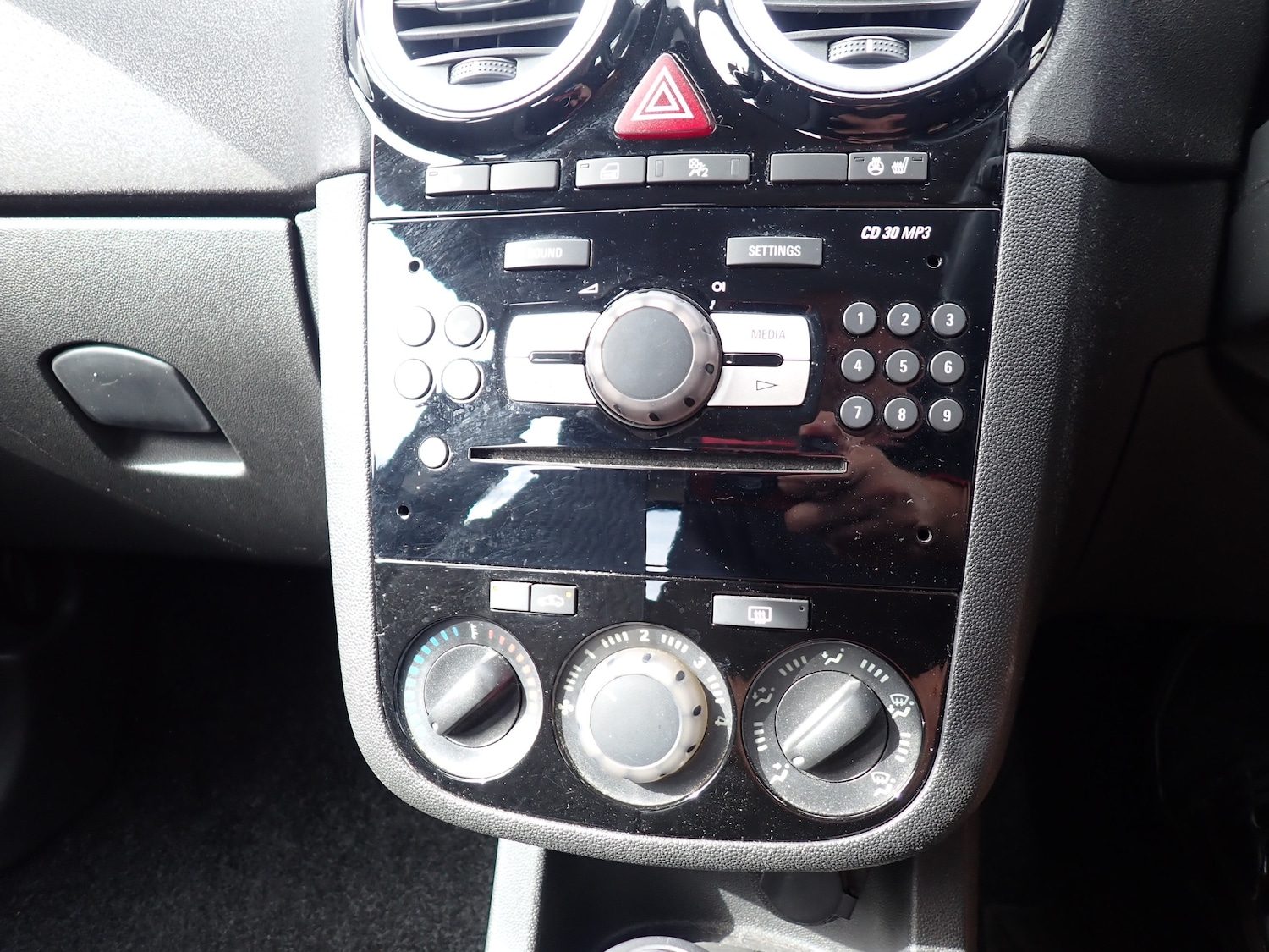 Used Vauxhall Corsa 2014 for sale - 75724238: Photo 15