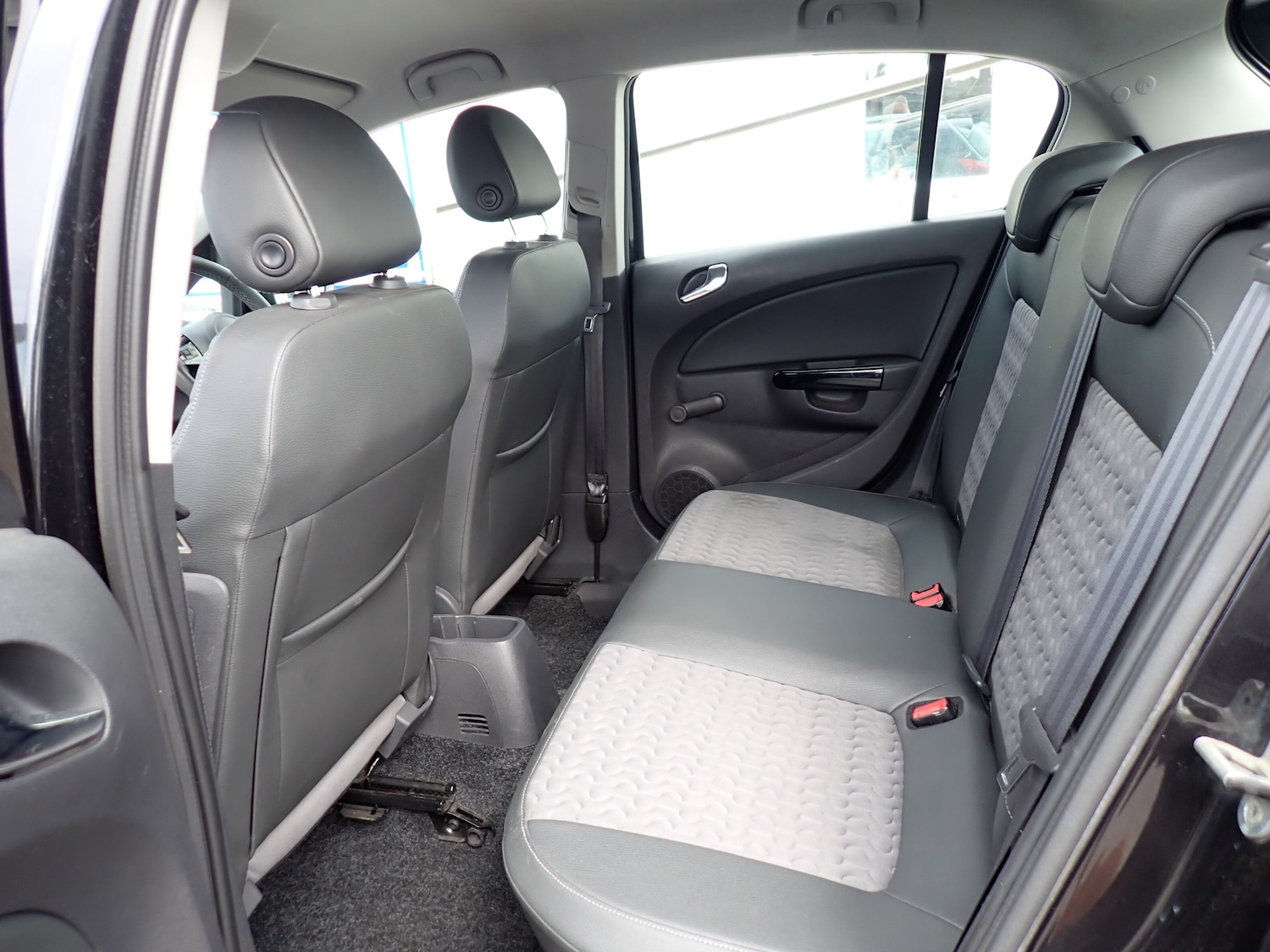 Used Vauxhall Corsa 2014 for sale - 75724238: Photo 4