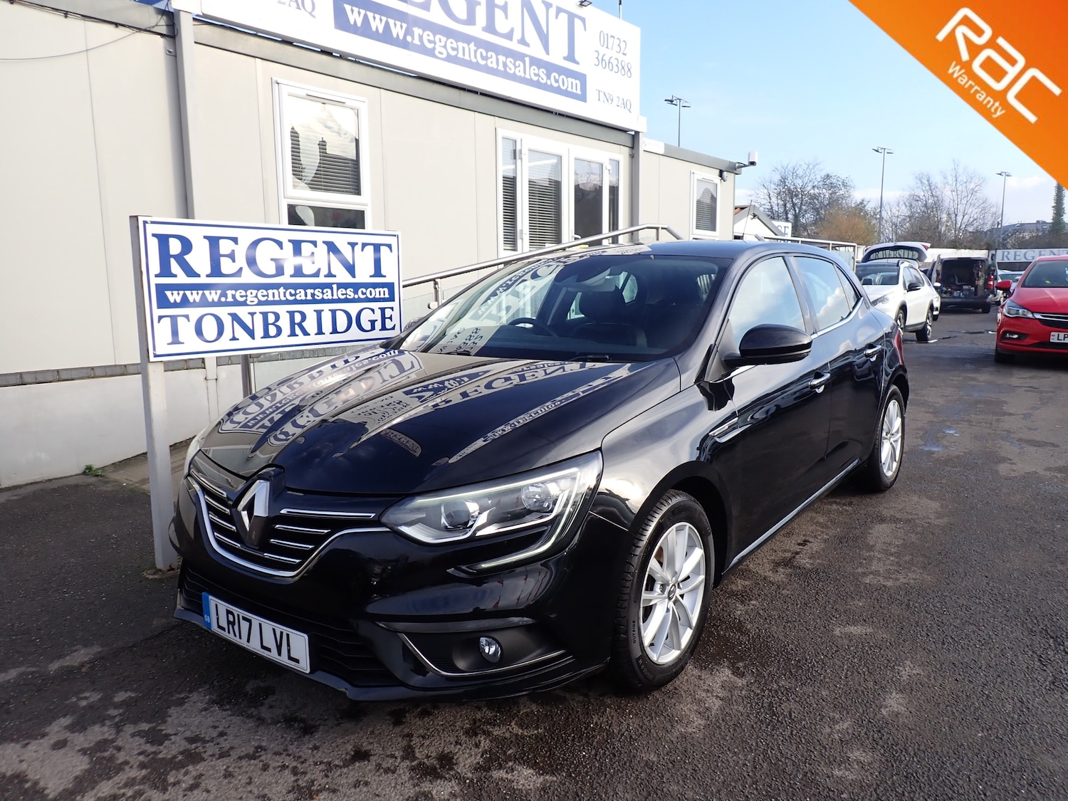Used Renault Megane 2017 for sale - 76819743: Photo 1