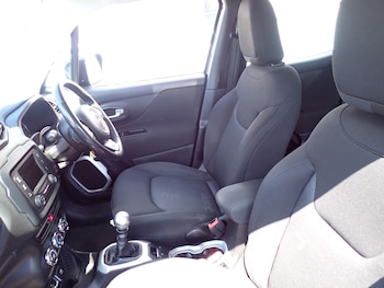 Used Jeep Renegade 2018 for sale - 79055083: Photo