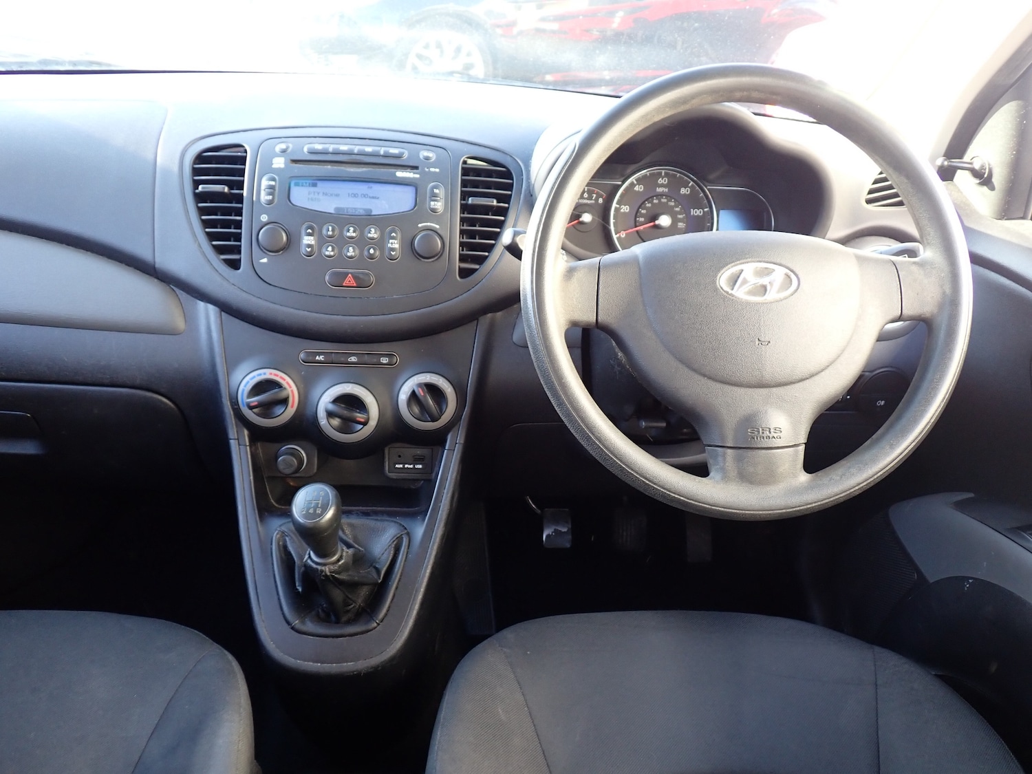Used Hyundai i10 2013 for sale - 77654061: Photo 2