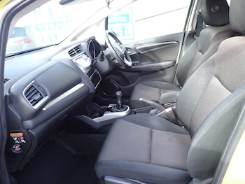 Used Honda Jazz 2017 for sale - 75912584: Photo