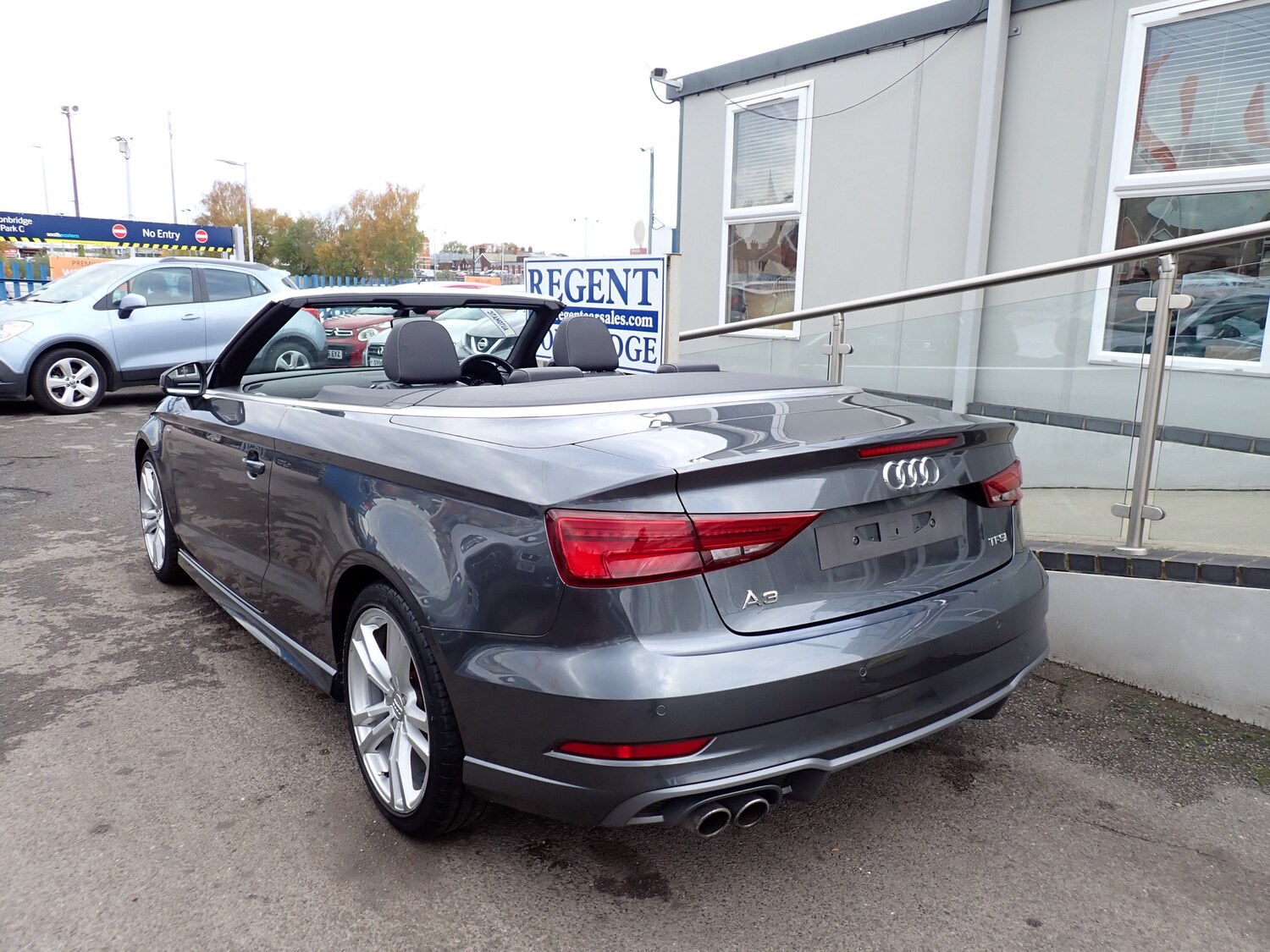 Used Audi A3 Cabriolet 2016 for sale - 76416481: Photo 10