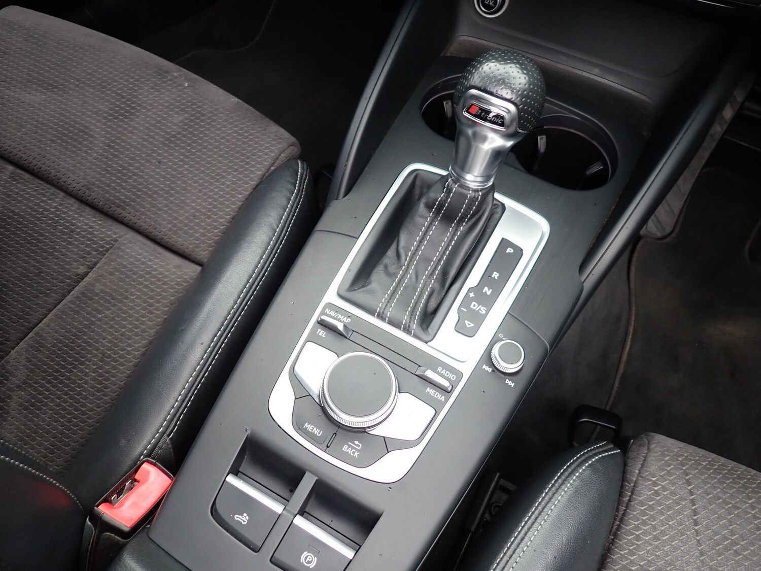 Used Audi A3 Cabriolet 2016 for sale - 76416481: Photo 20