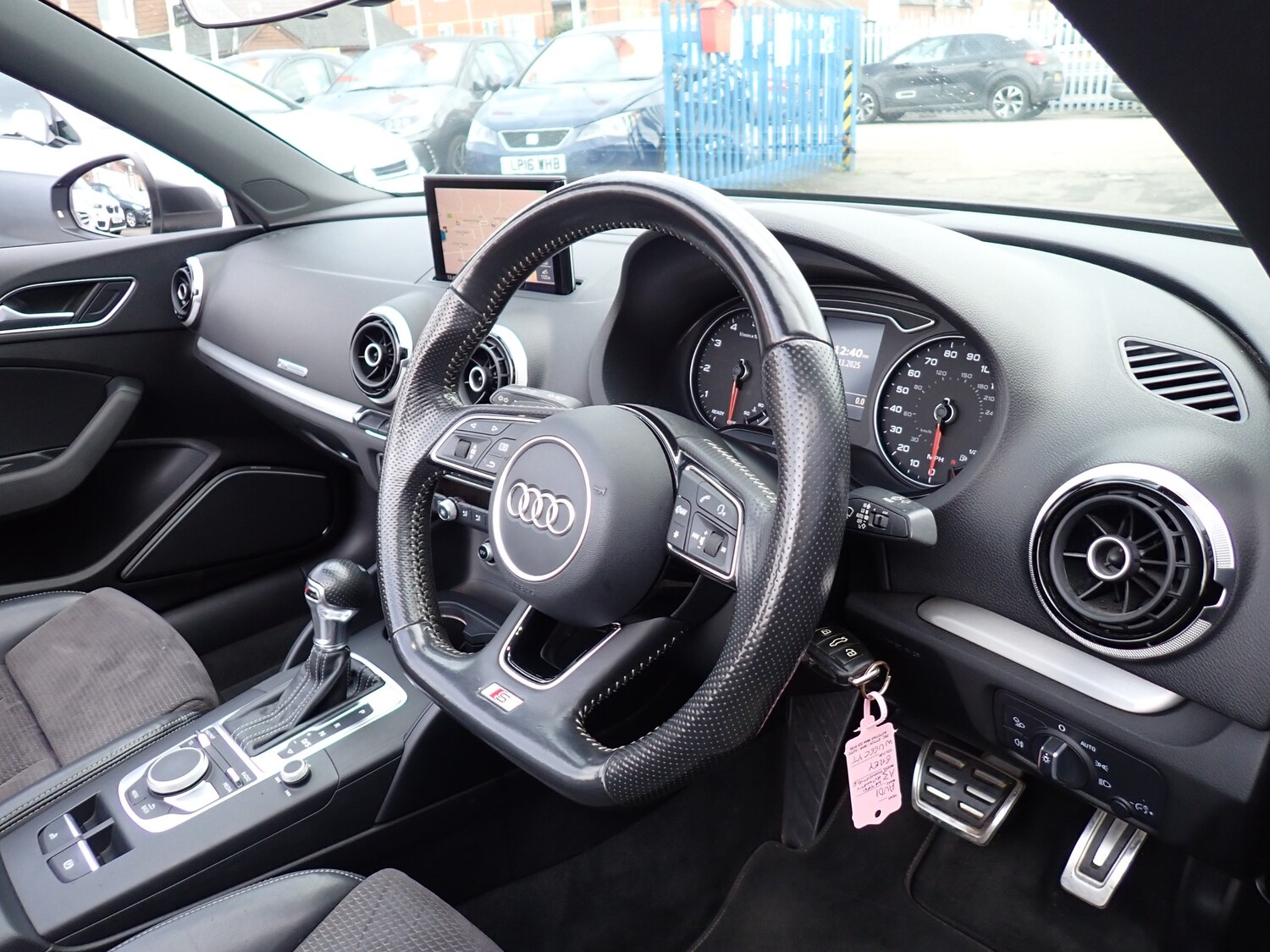 Used Audi A3 Cabriolet 2016 for sale - 76416481: Photo 26