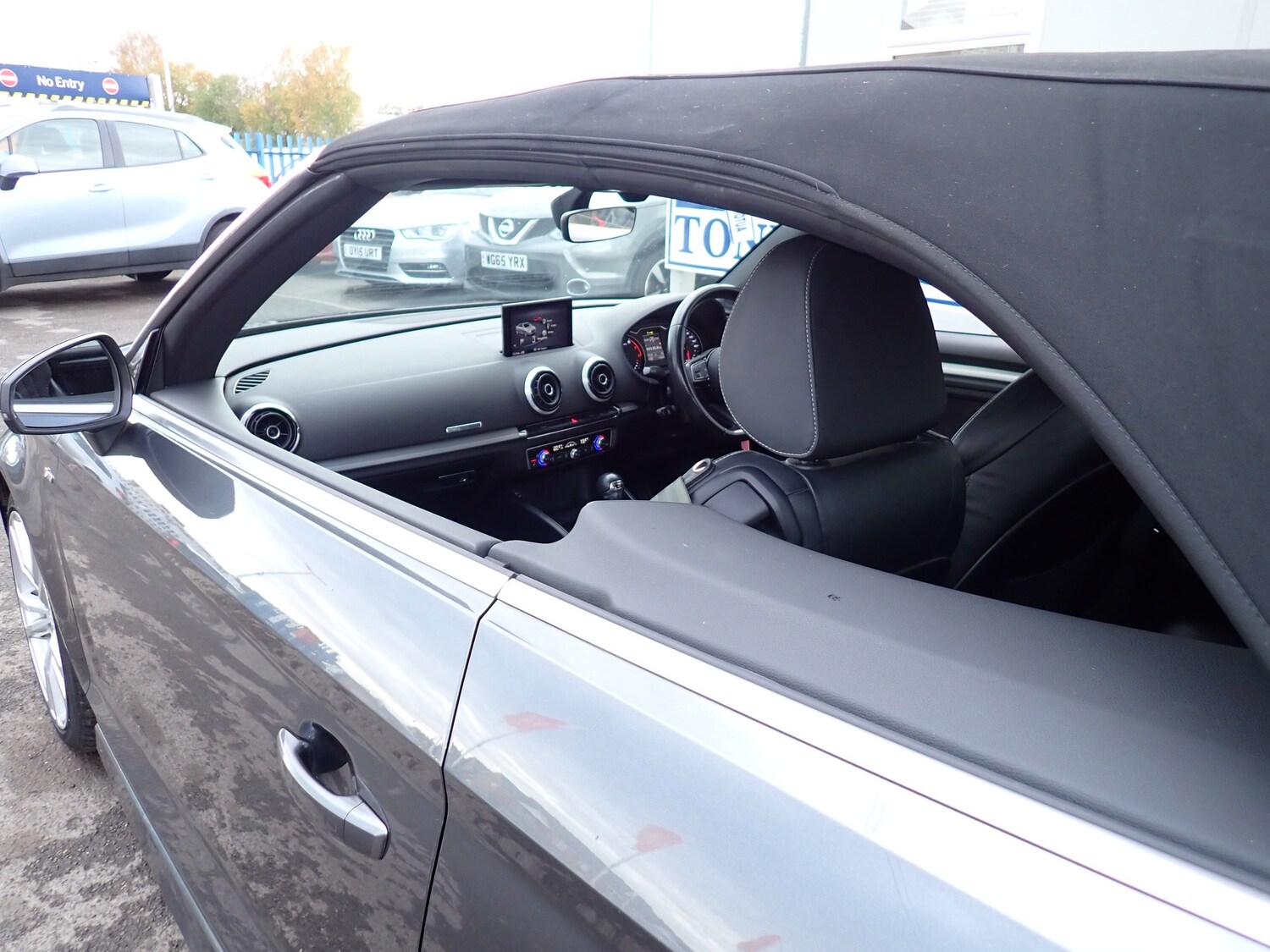 Used Audi A3 Cabriolet 2016 for sale - 76416481: Photo 35