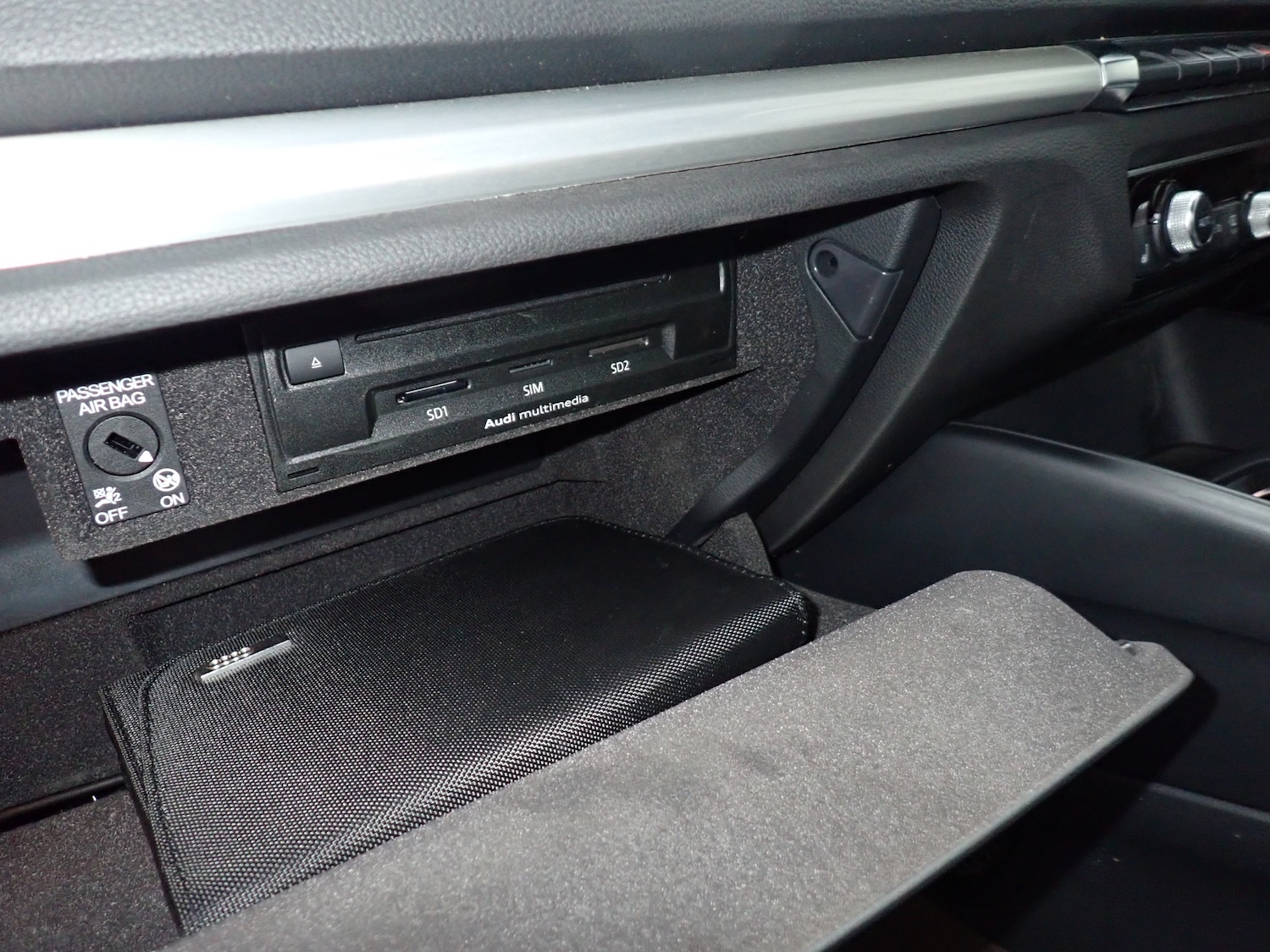 Used Audi A3 Cabriolet 2016 for sale - 76416481: Photo 46