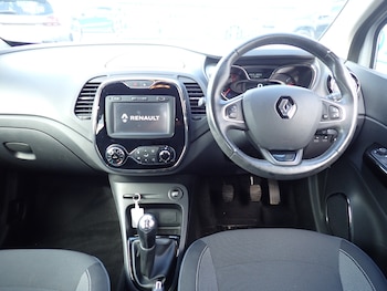 Used Renault Captur 2016 for sale - 75754351: Photo