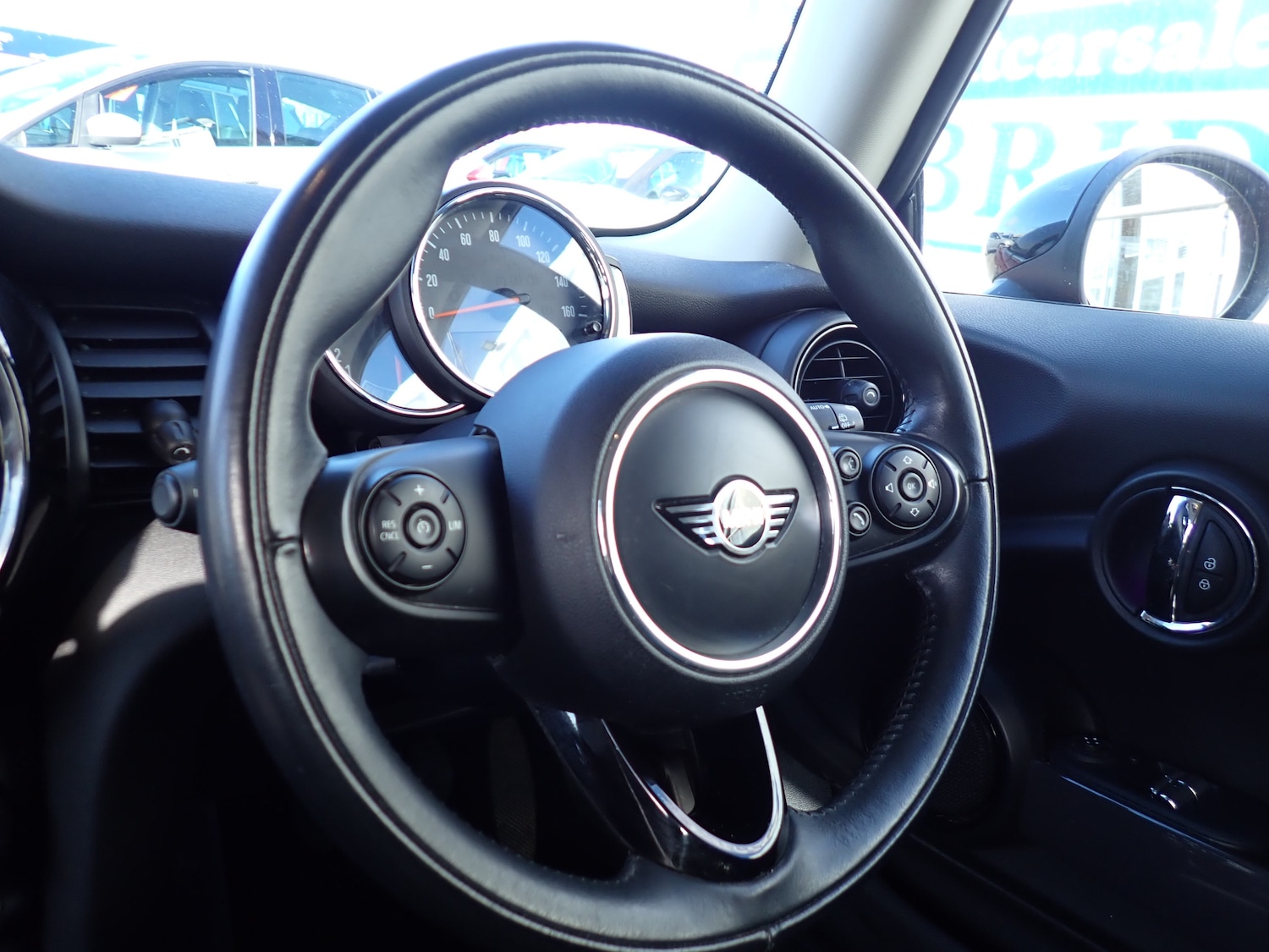 Used MINI Hatch 2018 for sale - 76369056: Photo 11