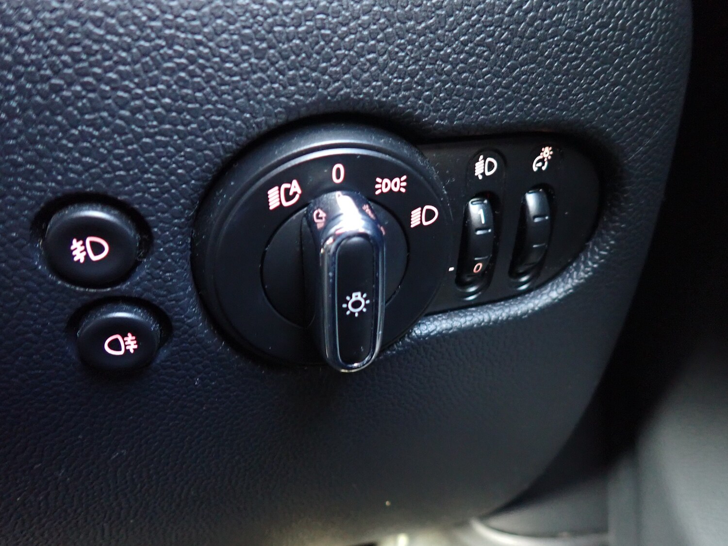Used MINI Hatch 2018 for sale - 76369056: Photo 21
