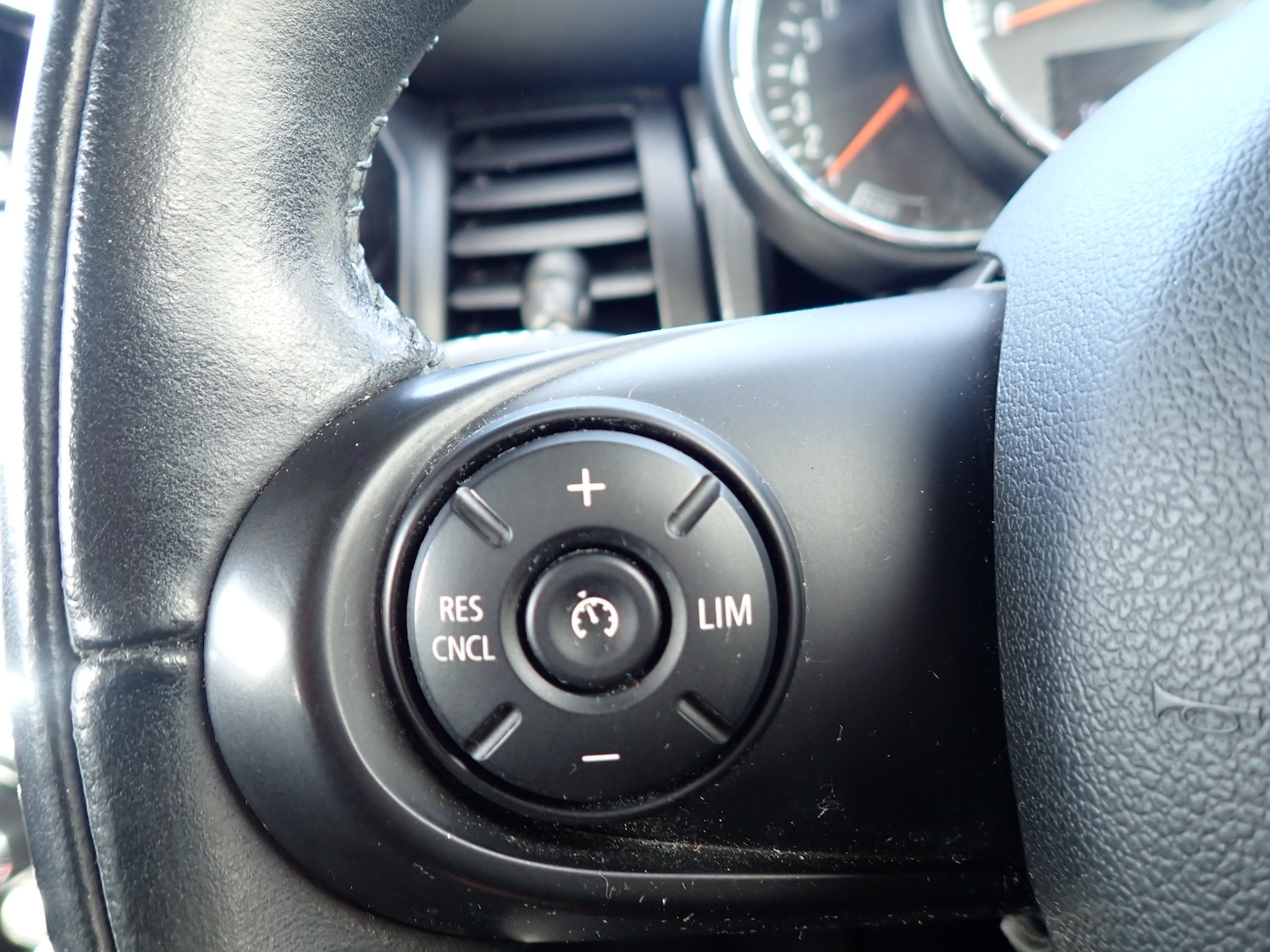 Used MINI Hatch 2018 for sale - 76369056: Photo 22