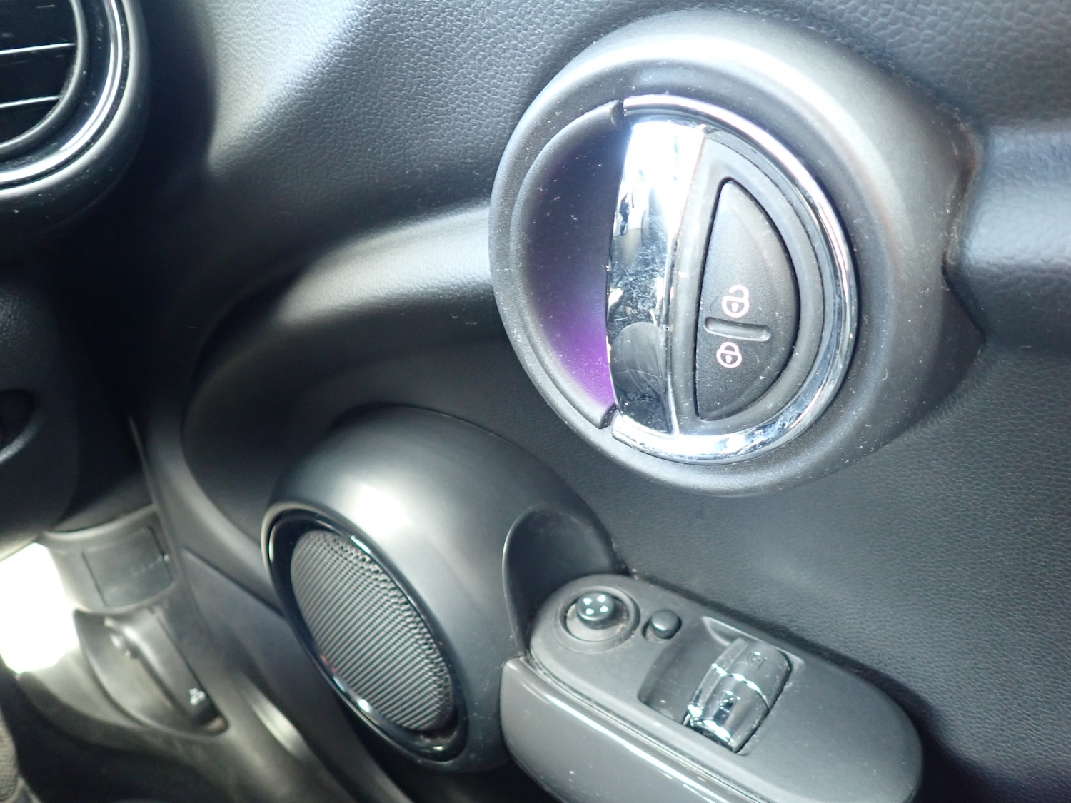 Used MINI Hatch 2018 for sale - 76369056: Photo 24
