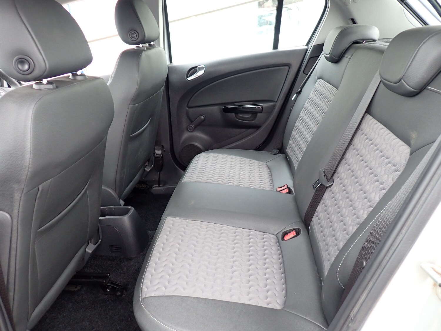 Used Vauxhall Corsa 2013 for sale - 75932279: Photo 17