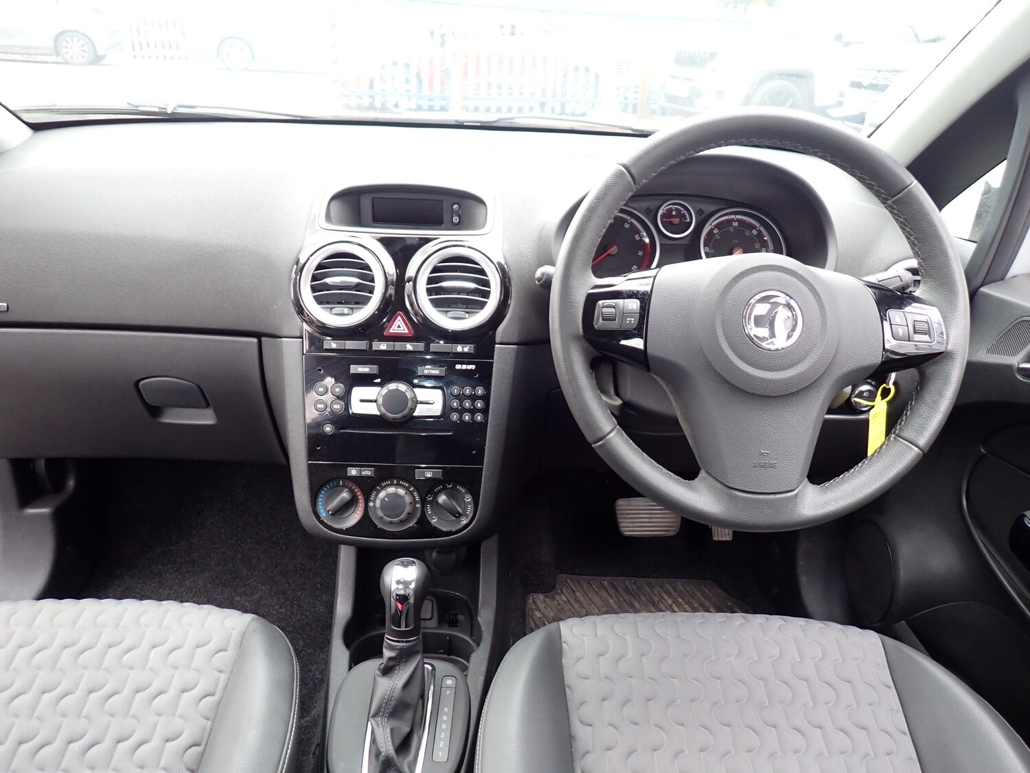 Used Vauxhall Corsa 2013 for sale - 75932279: Photo 22