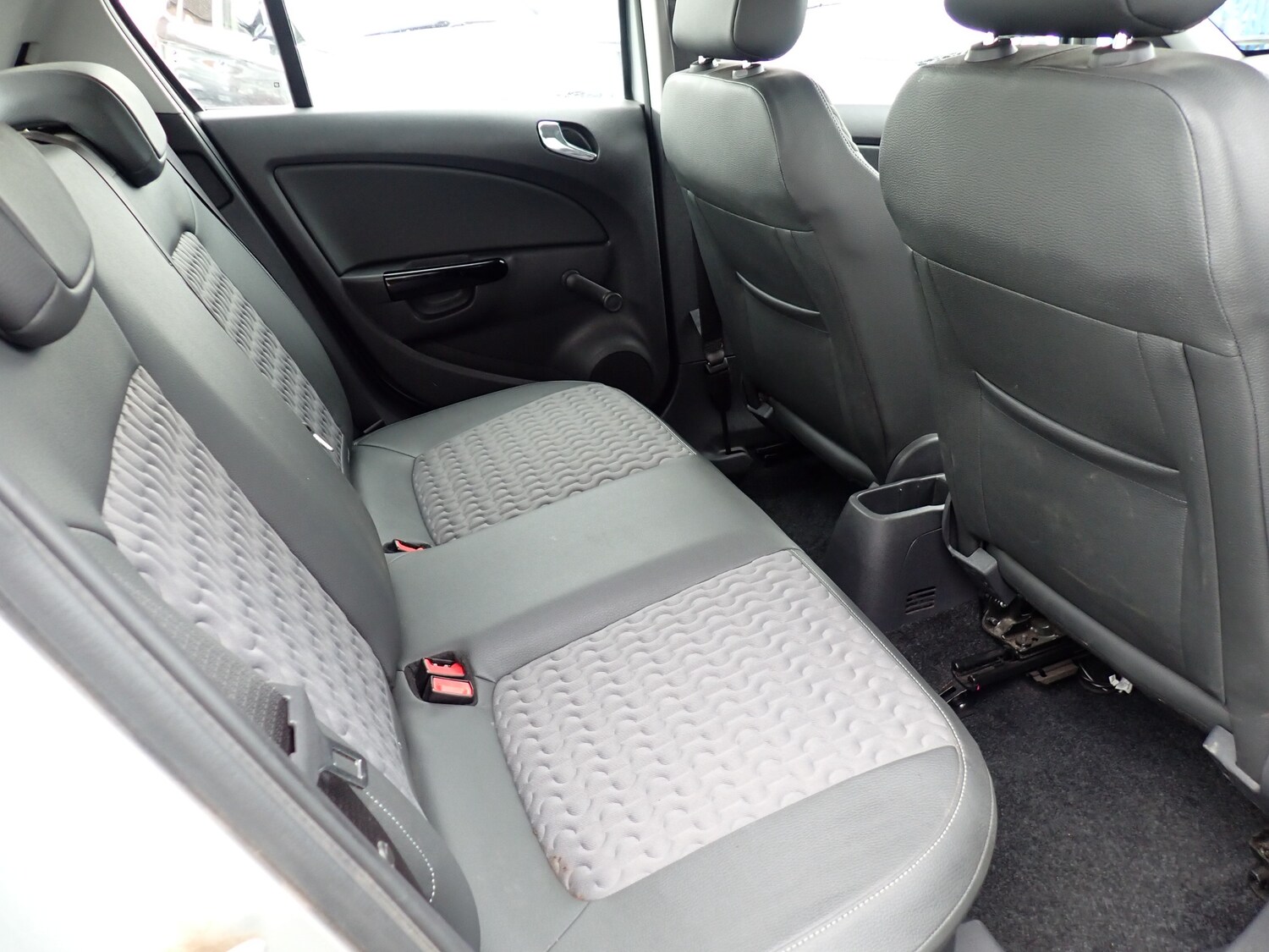 Used Vauxhall Corsa 2013 for sale - 75932279: Photo 25