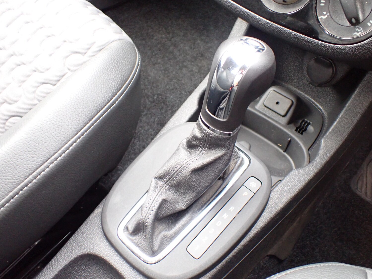 Used Vauxhall Corsa 2013 for sale - 75932279: Photo 35