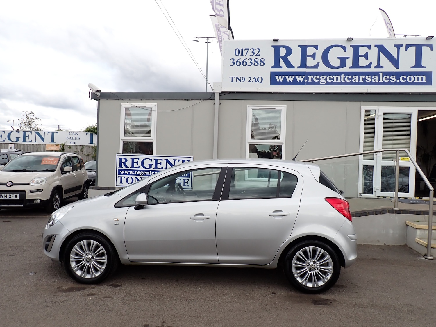 Used Vauxhall Corsa 2013 for sale - 75932279: Photo 5