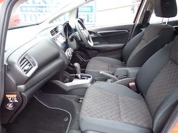 Used Honda Jazz 2016 for sale - 75457330: Photo