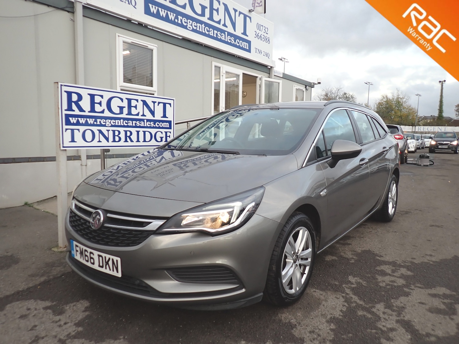 Used Vauxhall Astra 2017 for sale - 76641651: Photo 1
