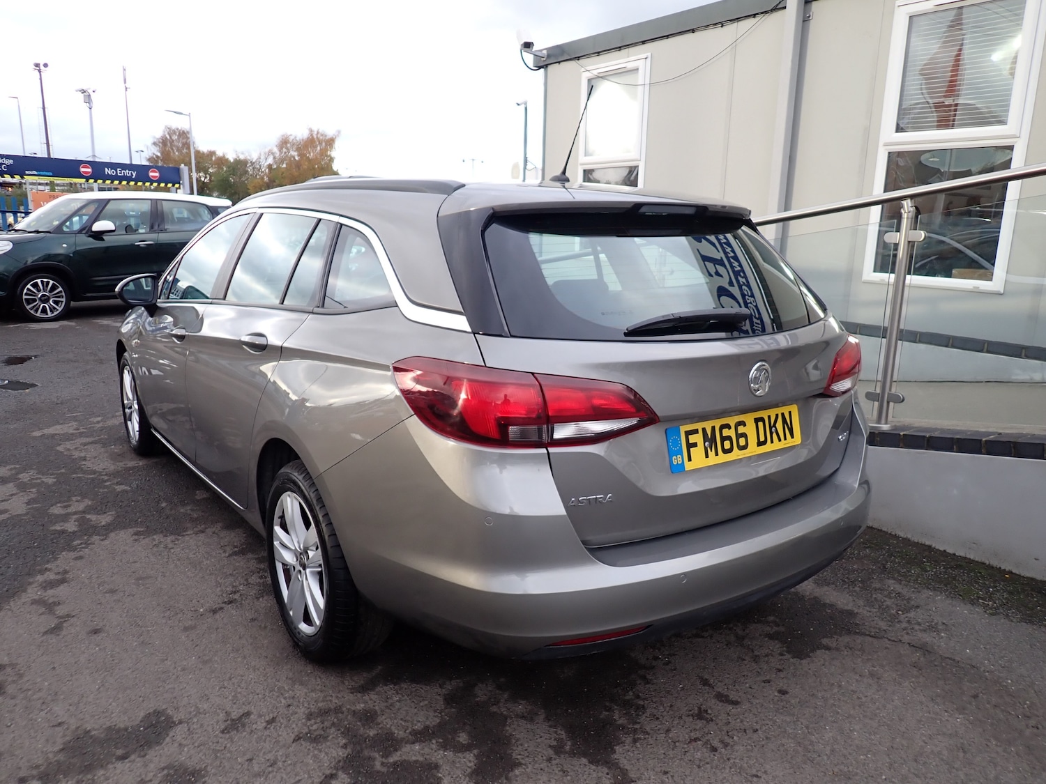 Used Vauxhall Astra 2017 for sale - 76641651: Photo 10