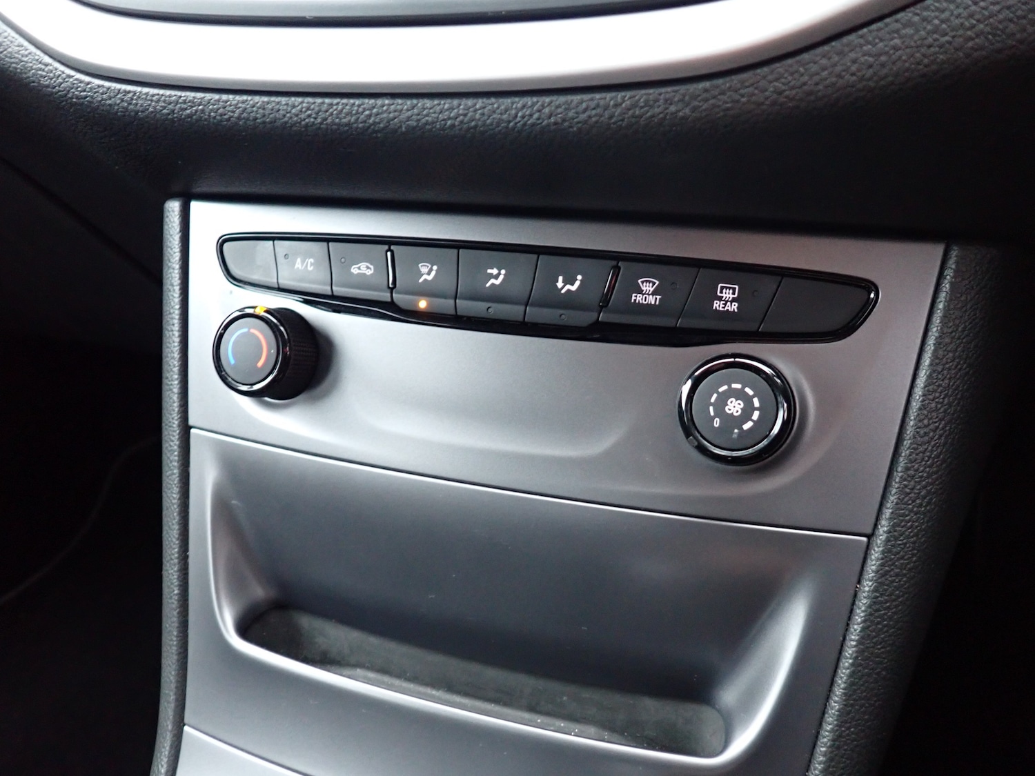 Used Vauxhall Astra 2017 for sale - 76641651: Photo 14