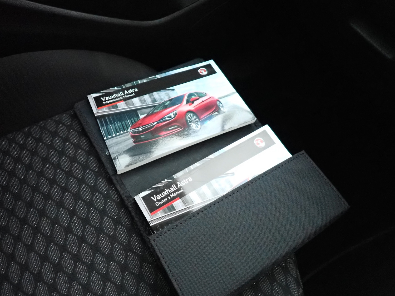 Used Vauxhall Astra 2017 for sale - 76641651: Photo 32