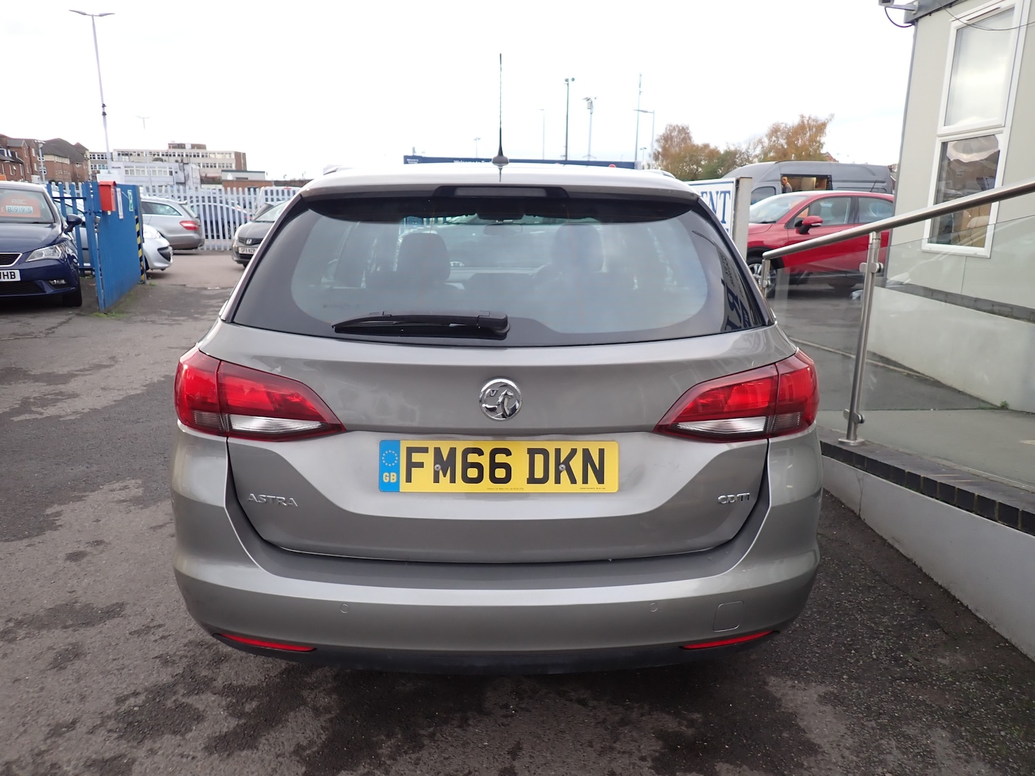 Used Vauxhall Astra 2017 for sale - 76641651: Photo 9