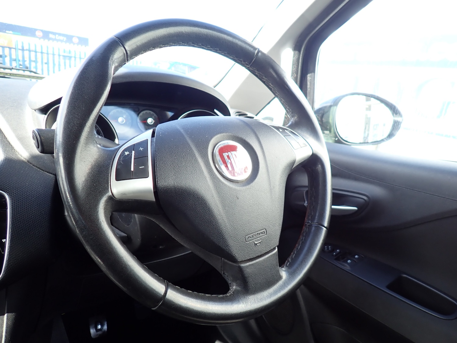 Used Fiat Punto 2012 for sale - 77916253: Photo 9