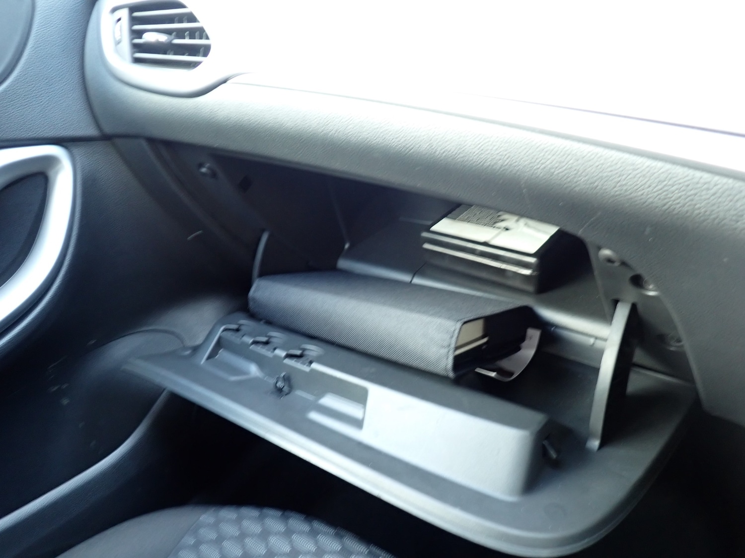 Used Vauxhall Astra 2017 for sale - 77104112: Photo 33